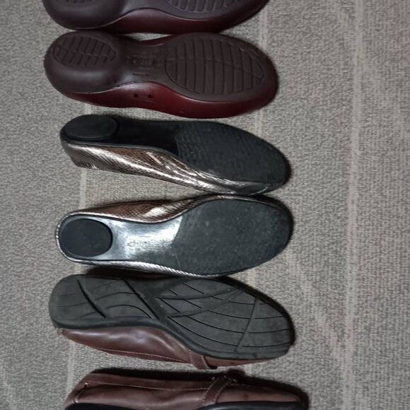 Lot Of 3 Pair Of Women’s Shoes Crocs Carlisa Brown, St. Johns bay, Se Boutique - Picture 6 of 10